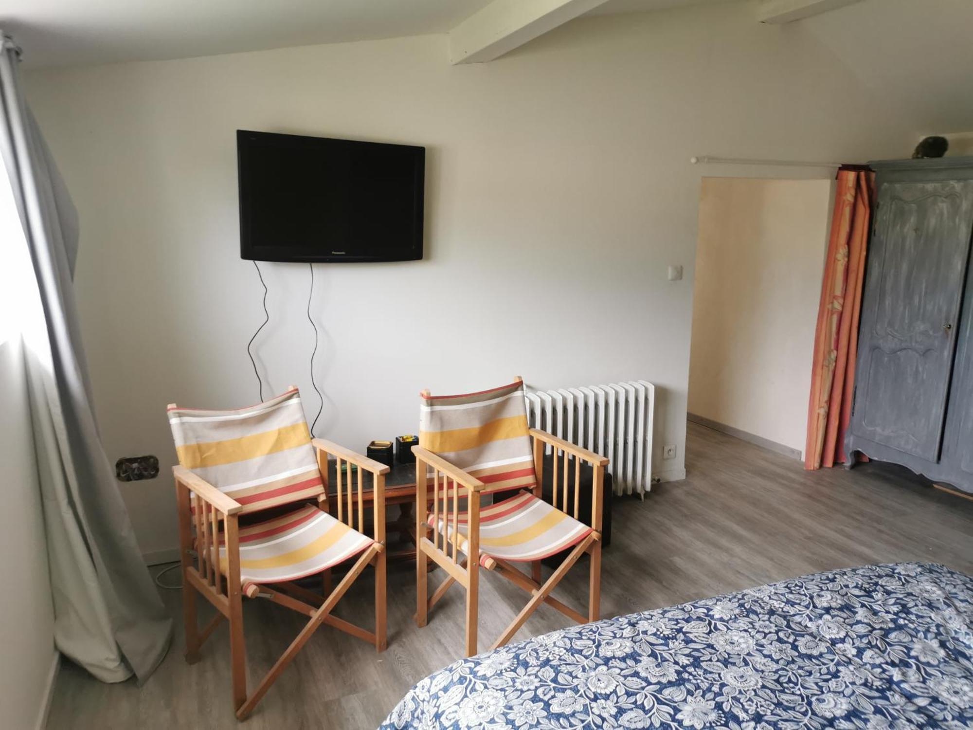 Logis St Cyrien Hotel Saint-Cyr-en-Val Exterior foto